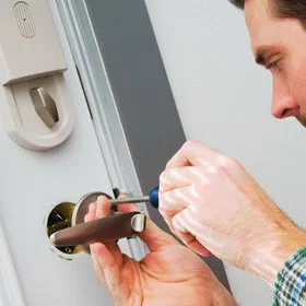 Neighborhood Locksmith Store Ormond Beach, FL 386-487-2007 - door-unlock